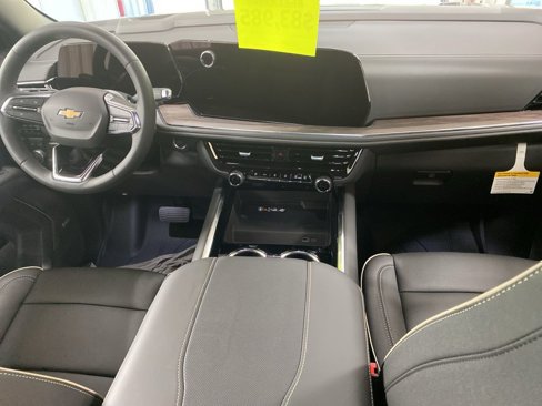 New 2026 Chevrolet Suburban Premier w/ Sun And Tow Package image 3