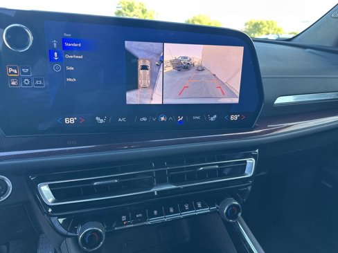 Used 2024 Chevrolet Traverse Z71 w/ Enhanced Driving Package image 20