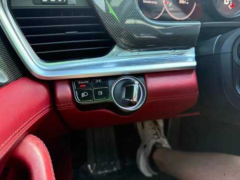 Used 2018 Porsche Panamera 4S image 18