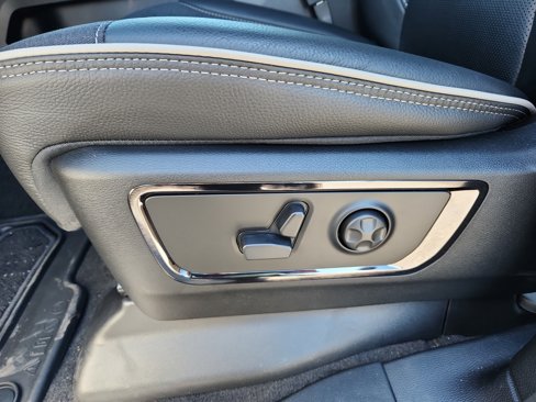 New 2025 RAM 1500 Limited image 14