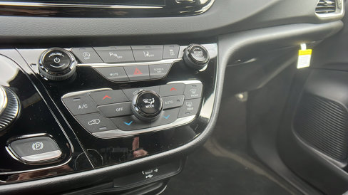 New 2026 Chrysler Voyager LX image 29