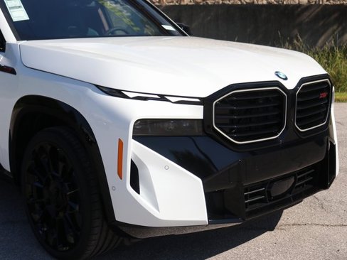 New 2026 BMW XM Label Red image 4