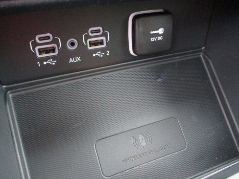 New 2025 Jeep Grand Cherokee Altitude image 28