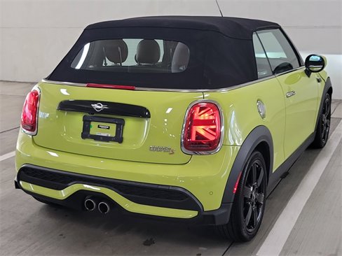 Certified 2023 MINI Cooper S w/ Signature Upholstery Package image 7