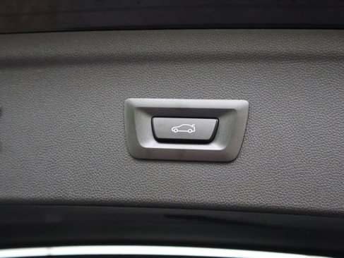 New 2026 BMW iX xDrive45 image 20