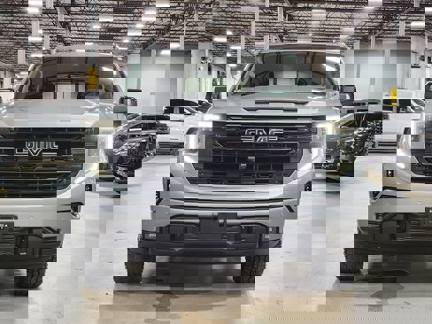Used 2024 GMC Sierra 1500 Elevation w/ Preferred Package image 2