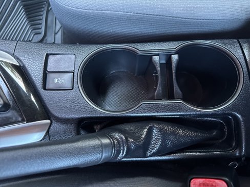 Used 2017 Toyota Corolla L image 18