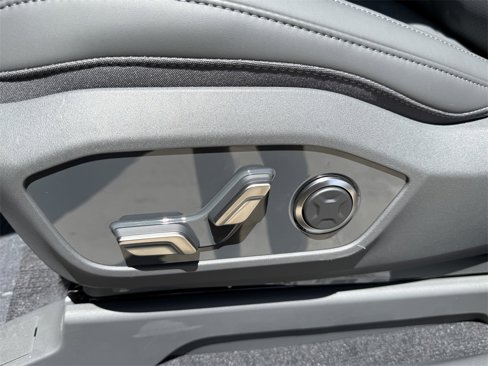 New 2026 Kia EV9 Wind image 22