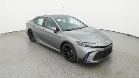New 2026 Toyota Camry SE image 13