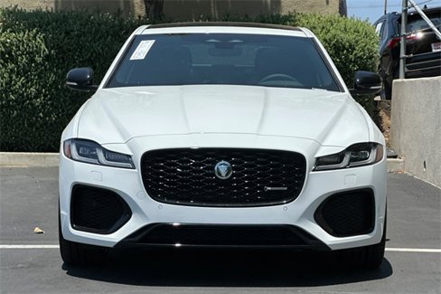 New 2024 Jaguar XF R-Dynamic SE image 8