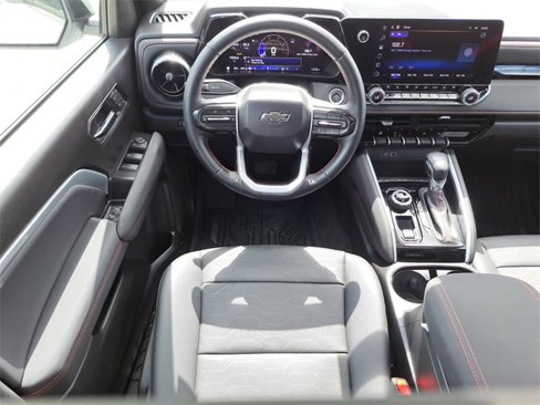 Used 2024 Chevrolet Colorado Z71 w/ Z71 Convenience Package 2 image 11