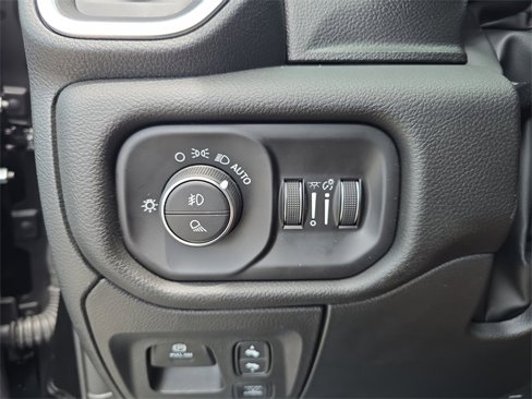 New 2026 RAM 1500 2WD Crew Cab image 21