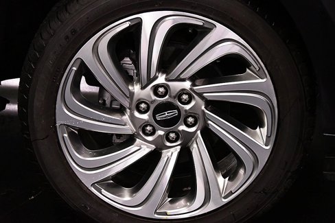 Used 2024 Lincoln Navigator L Reserve image 9