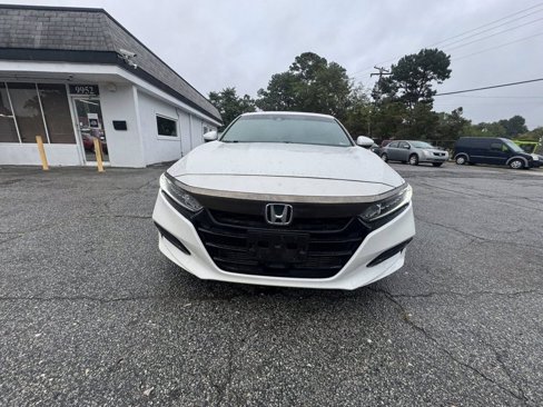 Used 2018 Honda Accord Sport image 6
