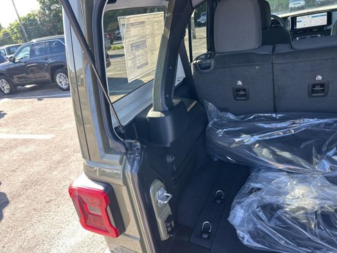 New 2025 Jeep Wrangler Sport S image 31