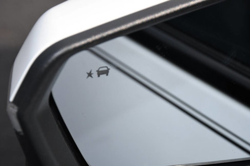 Used 2023 Chevrolet Equinox RS image 40
