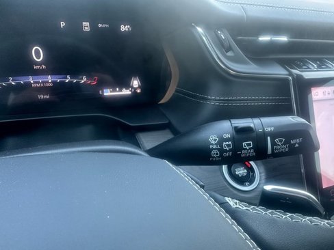 New 2025 Jeep Grand Cherokee Overland image 41