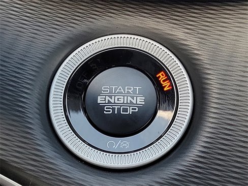 New 2025 Jeep Grand Cherokee Laredo image 17