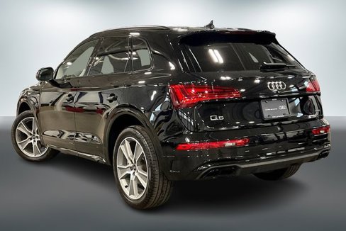 Certified 2025 Audi Q5 2.0T Premium image 12