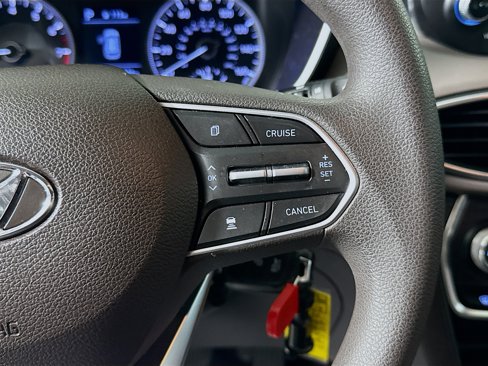 Used 2020 Hyundai Santa Fe SE image 13