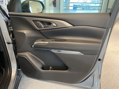 New 2026 Chevrolet Traverse LT w/ Driver Confidence Package image 33