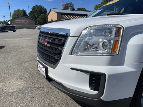 Used 2017 GMC Terrain SLE image 25