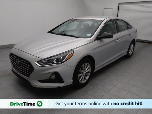 Used 2018 Hyundai Sonata SE image 1