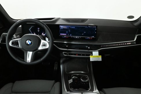 New 2026 BMW X5 xDrive40i w/ M Sport Package image 17