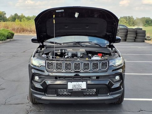 New 2026 Jeep Compass Latitude image 21