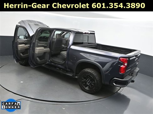 Used 2023 Chevrolet Silverado 1500 ZR2 w/ Technology Package image 49