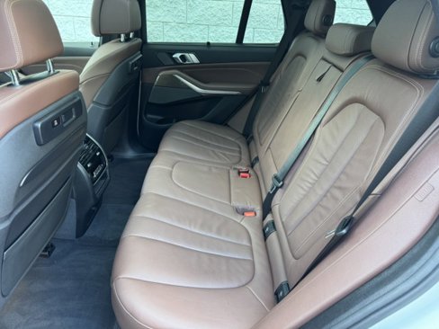 Used 2019 BMW X5 xDrive50i w/ M Sport Package image 35