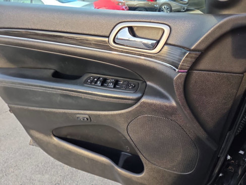 Used 2020 Jeep Grand Cherokee Limited w/ Luxury Group II image 11