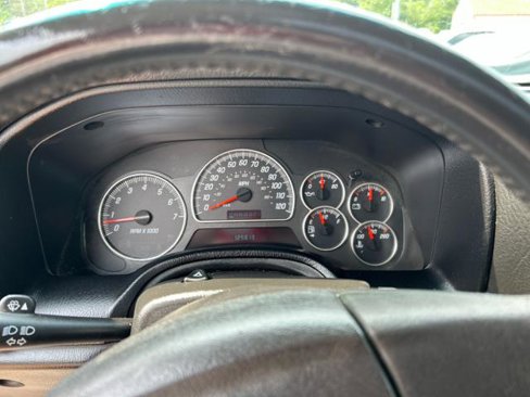 Used 2005 GMC Envoy SLE image 11