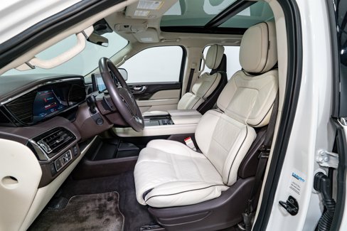 Used 2024 Lincoln Navigator Black Label image 18