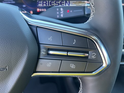 New 2024 Chevrolet Equinox EV LT image 16
