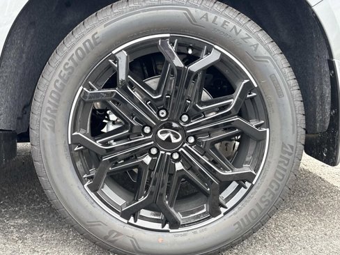 New 2026 INFINITI QX80 Sensory image 30