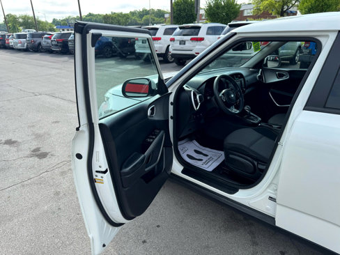 Used 2020 Kia Soul LX image 13