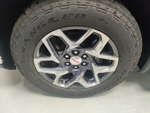 New 2026 GMC Sierra 1500 SLT w/ SLT Premium Plus Package image 17