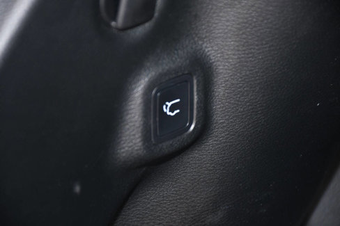Used 2020 Jeep Compass Latitude w/ Popular Equipment Group image 18