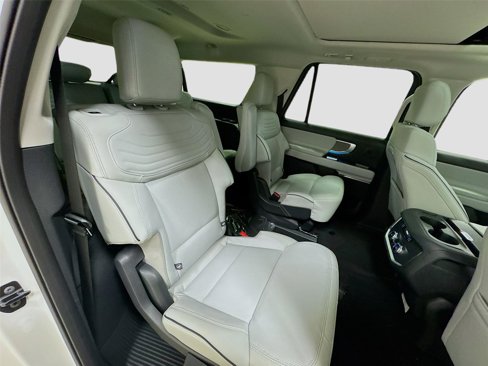 New 2025 Ford Expedition Max Platinum image 29