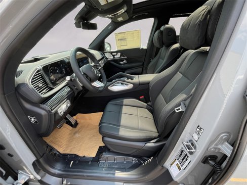 New 2025 Mercedes-Benz GLS 580 4MATIC image 6
