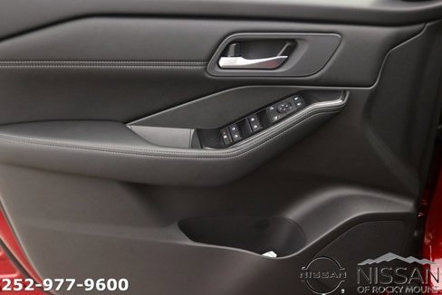 New 2026 Nissan Rogue SV w/ SV Premium Package image 8