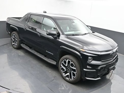 New 2025 Chevrolet Silverado EV RST image 33