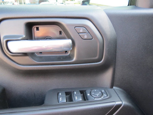 Used 2021 Chevrolet Silverado 1500 Custom image 10