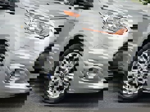 Certified 2017 Ford Transit Connect XLT image 5