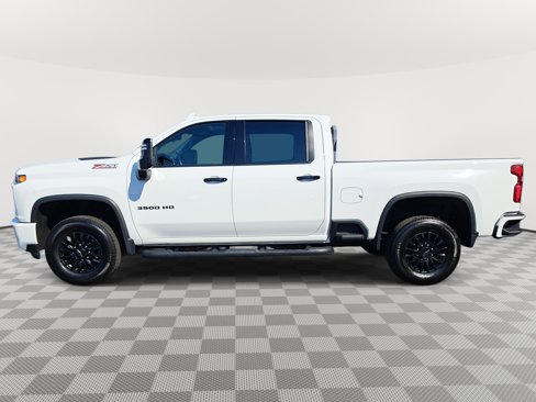 Used 2022 Chevrolet Silverado 3500 LTZ w/ LTZ Plus Package image 9