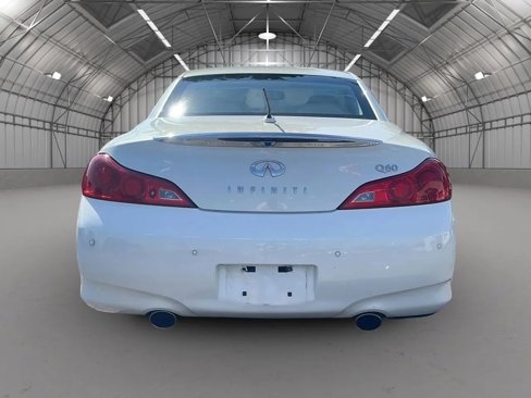 Used 2014 INFINITI Q60 Convertible w/ Premium Package image 4
