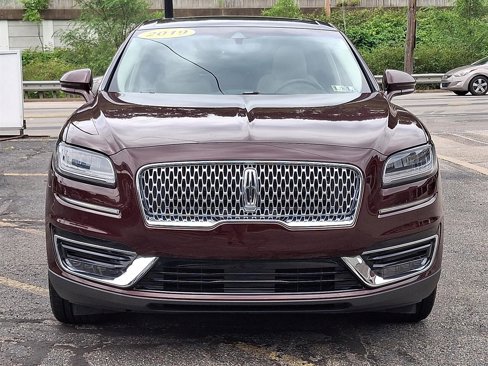 Used 2019 Lincoln Nautilus Reserve image 2