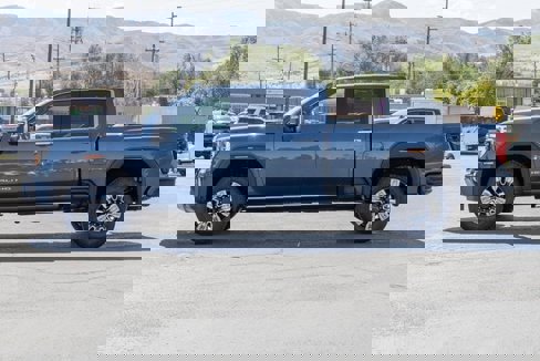 New 2026 GMC Sierra 3500 Denali w/ Denali Reserve Package image 3