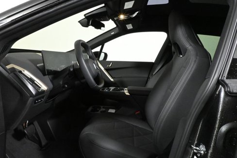 New 2026 BMW iX xDrive45 w/ Premium Package image 3